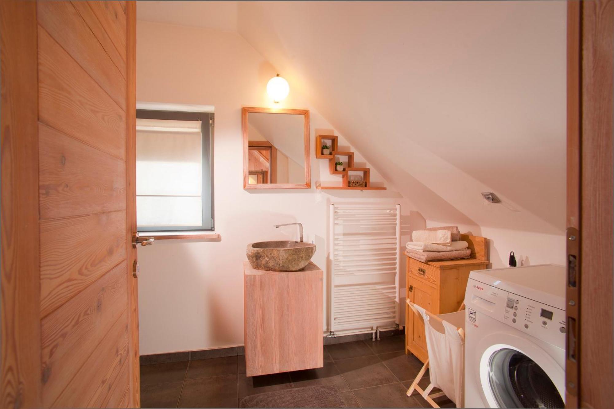 Juvanova Hisa - Apartments And Rooms Luce Экстерьер фото