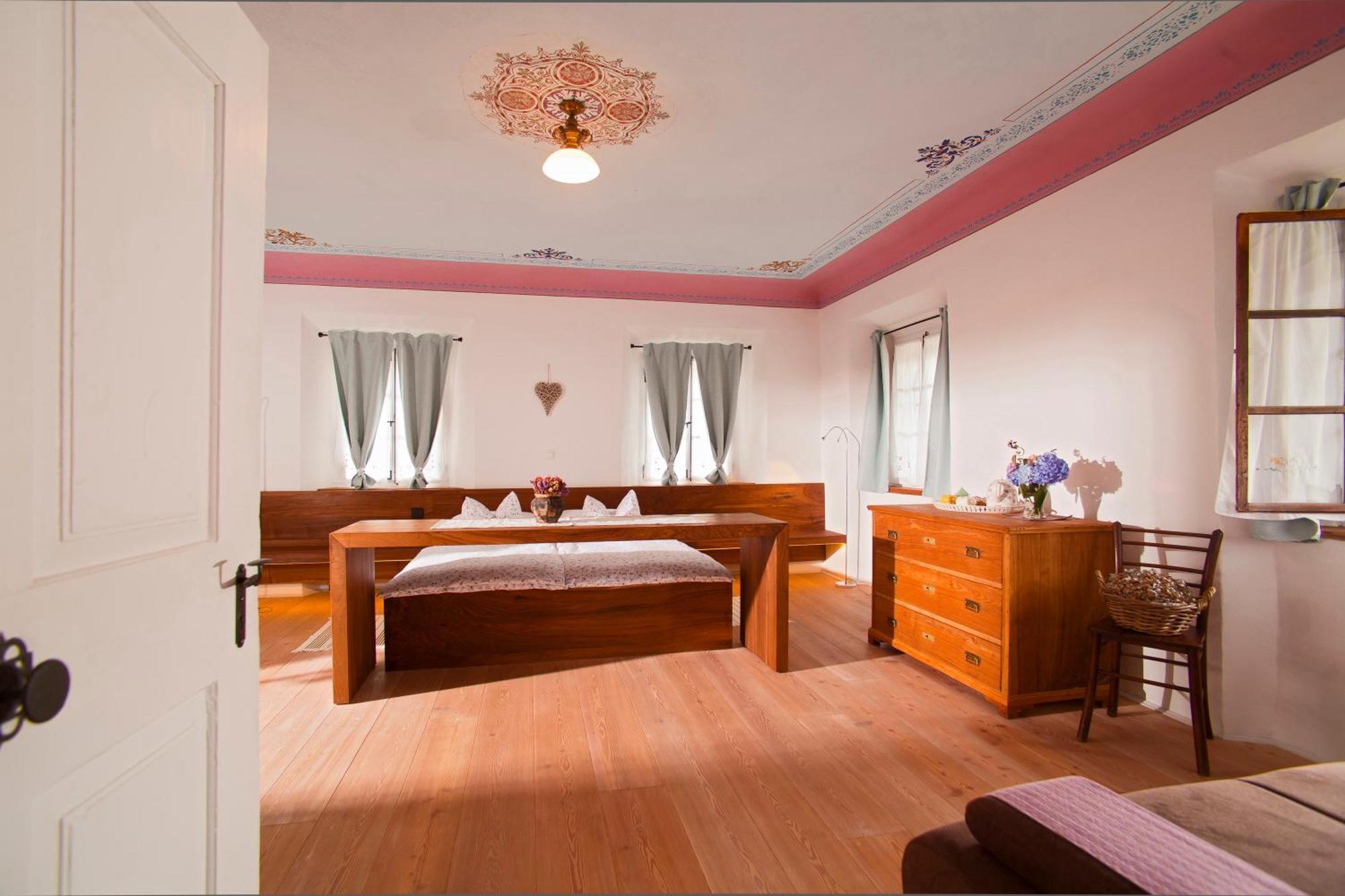 Juvanova Hisa - Apartments And Rooms Luce Экстерьер фото